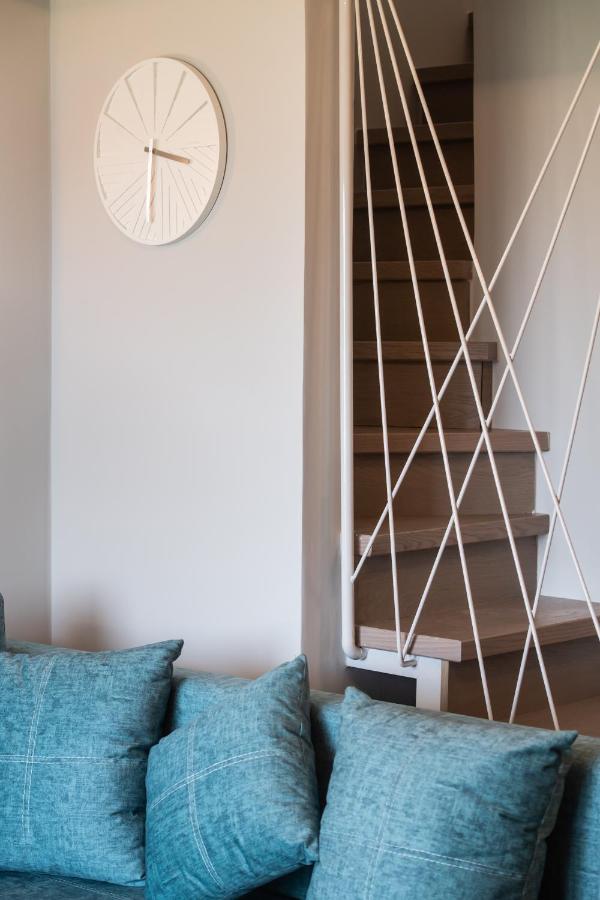 Bianco Stylish Maisonette Nikiana Luaran gambar