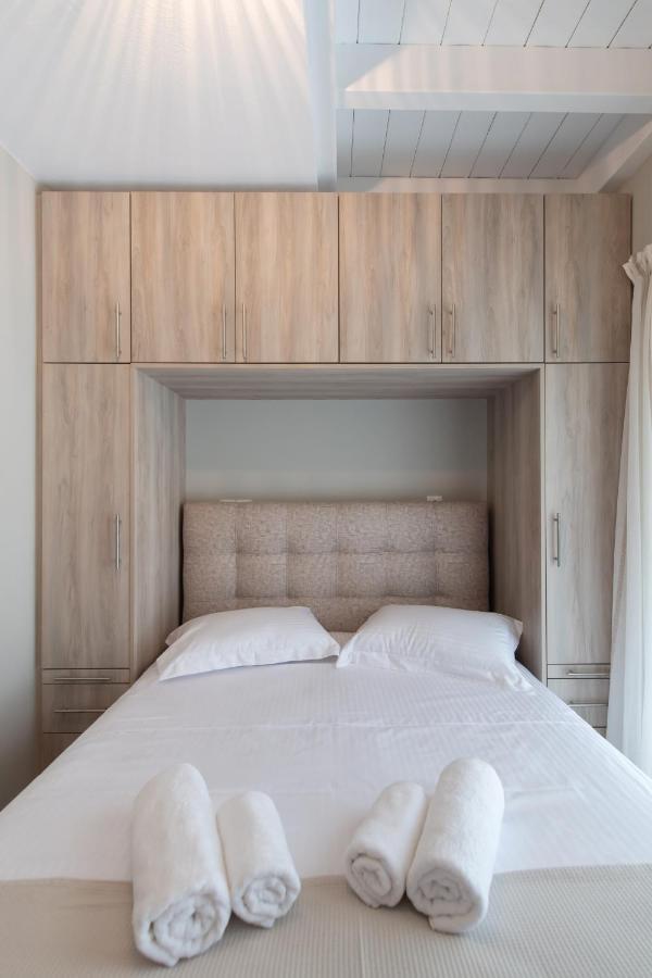 Bianco Stylish Maisonette Nikiana Luaran gambar